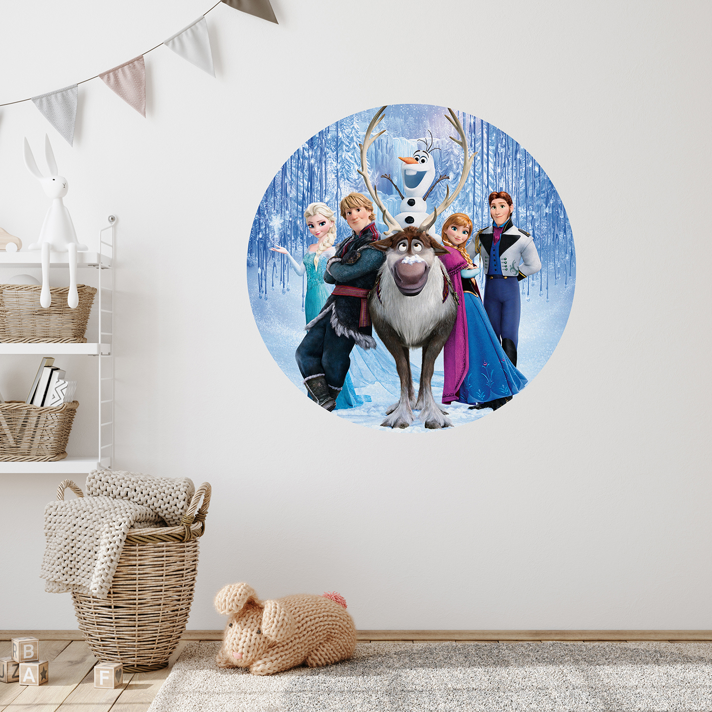 Frozen Karakterleri Duvar Kağıdı - Masalsı Kış Teması ve Eğlenceli Tasarım - Görsel 4
