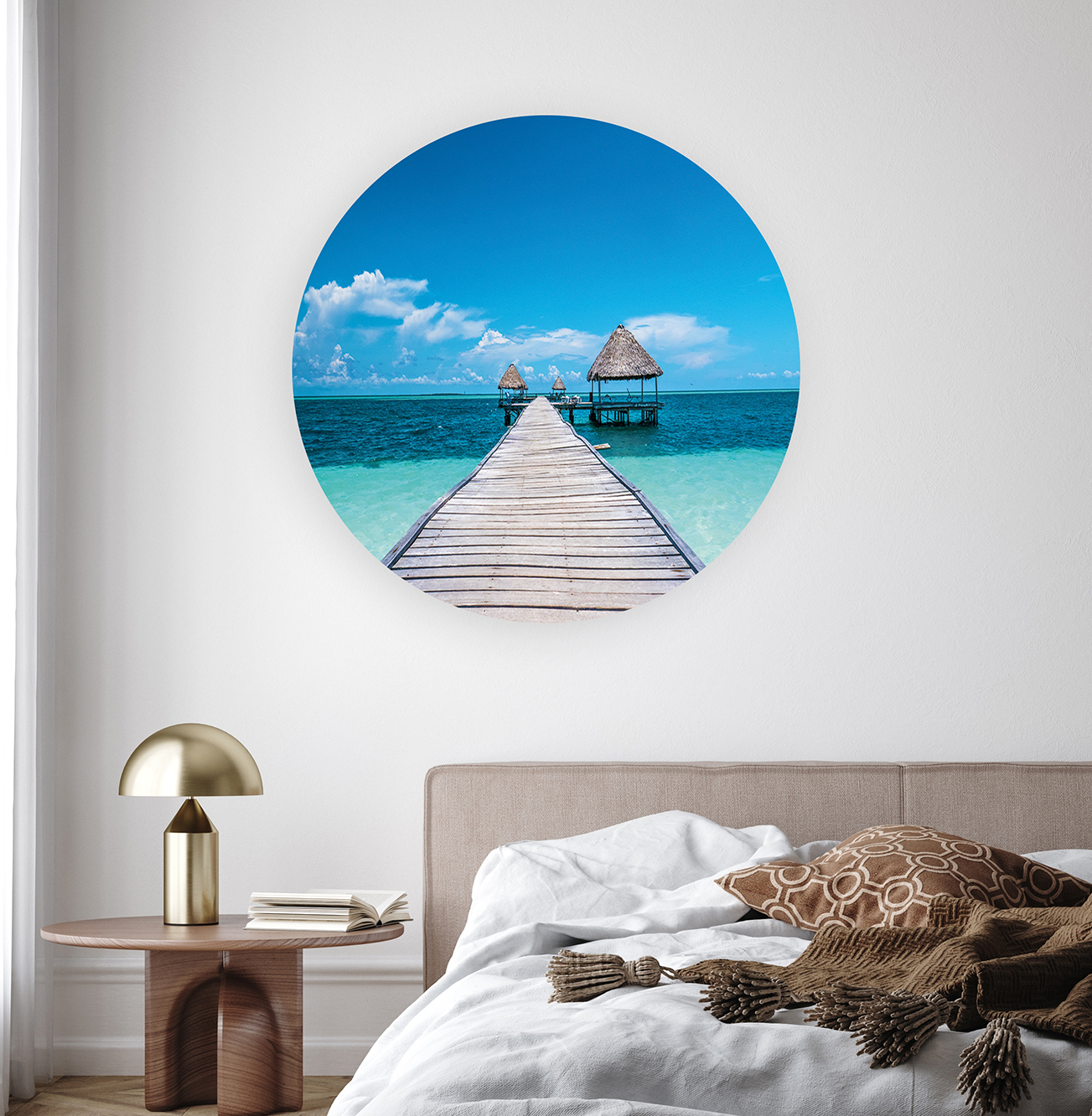 Ahşap İskele ve Konik Çatılı Kulübe Duvar Kağıdı - Turkuaz Deniz Manzaralı - Görsel 8