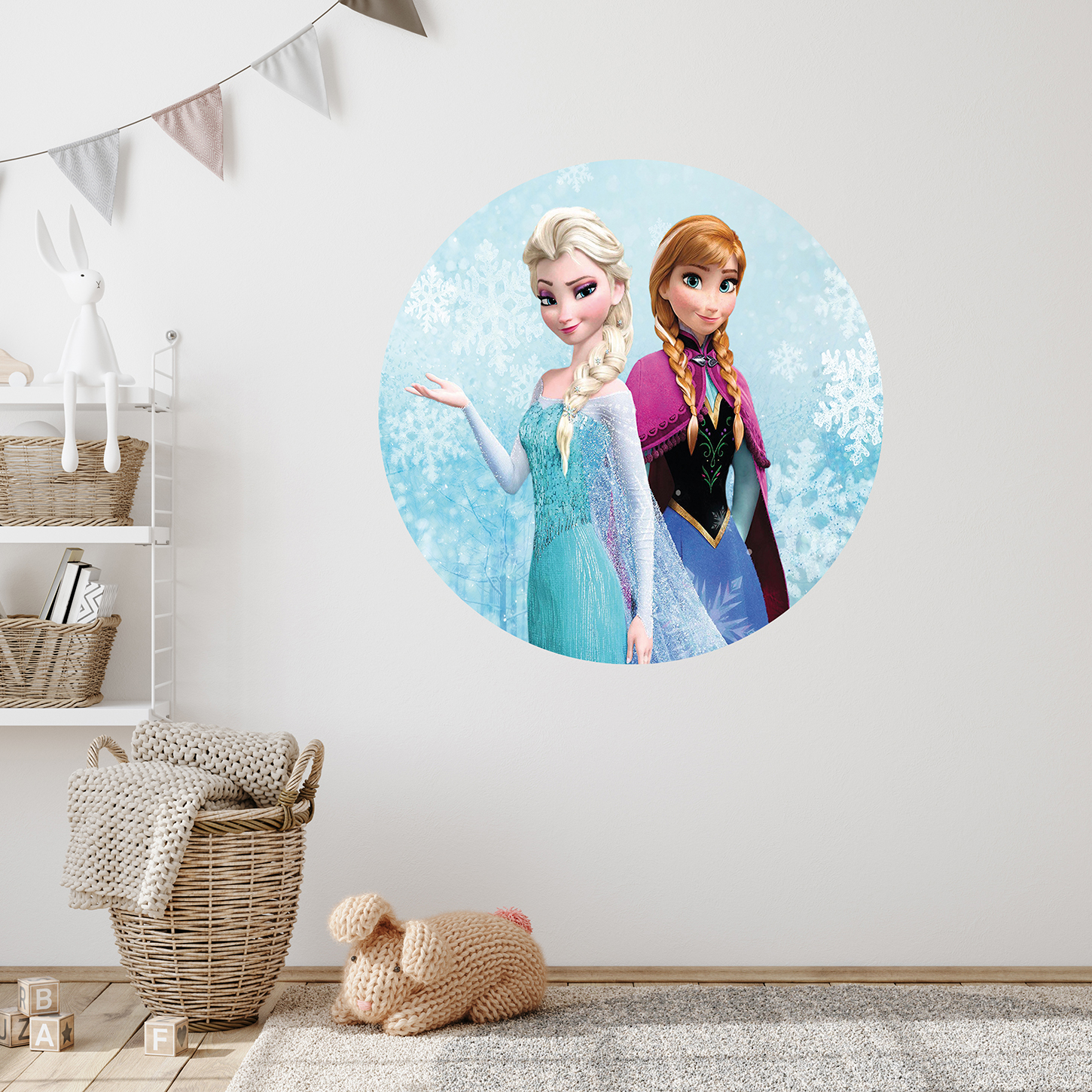 Frozen Elsa ve Anna Duvar Kağıdı - Çocuk Odası İçin Eğlenceli Tasarım - Görsel 3