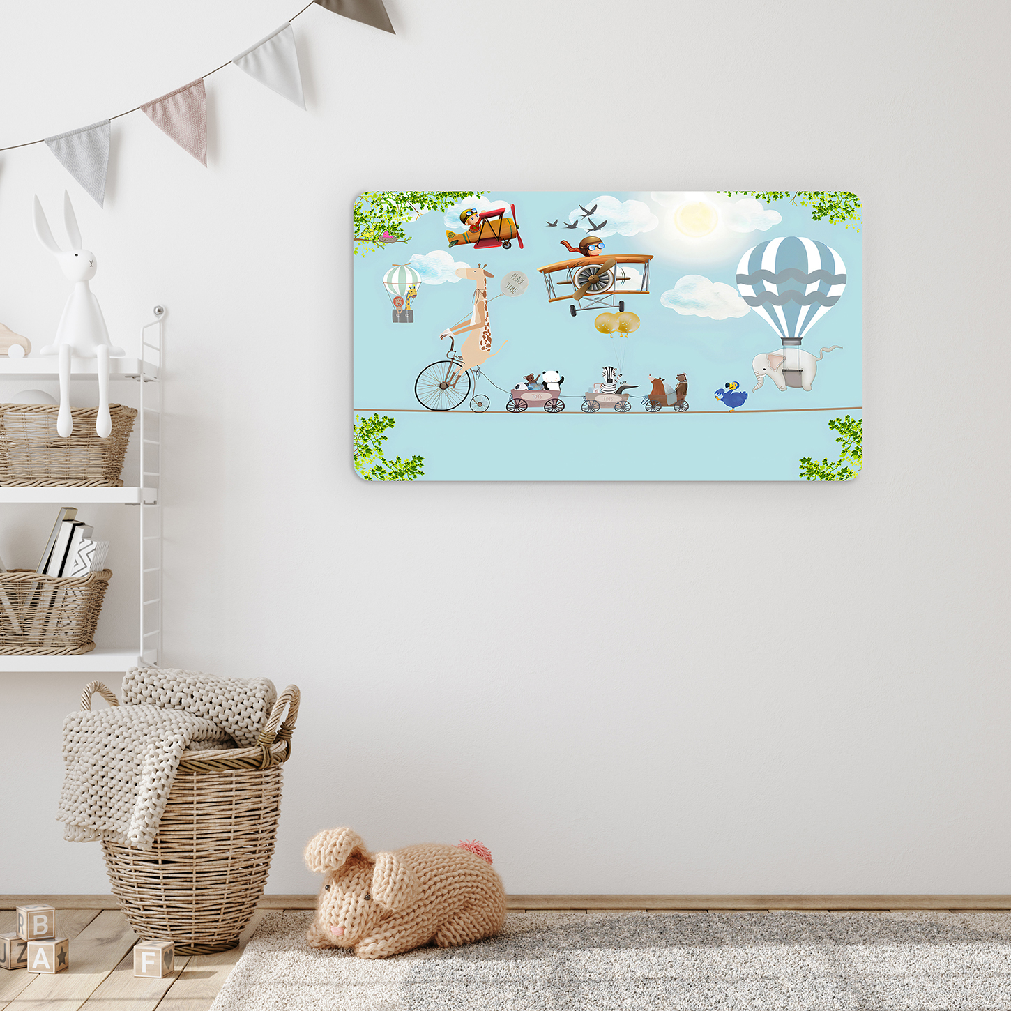 Çocuk Odası Hayvanlı ve Balonlu Eğlenceli Duvar Kağıdı